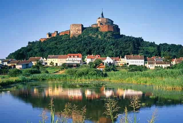 吹膜机的牵引为什么总是跳